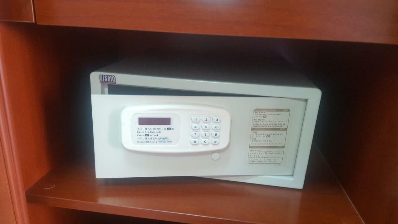 Coventina Lake Suites Dhaka Buitenkant foto