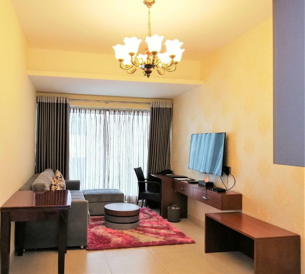 Coventina Lake Suites Dhaka Buitenkant foto