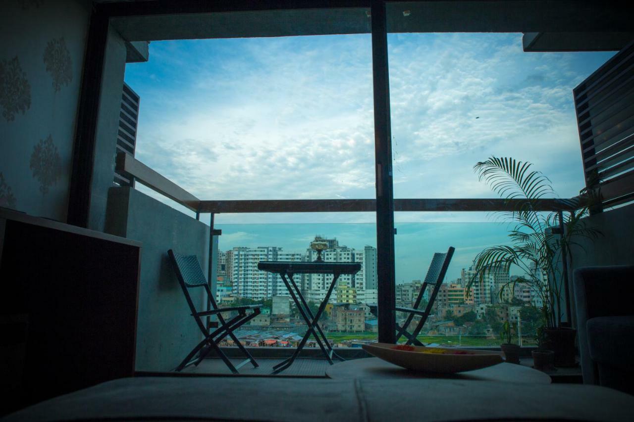 Coventina Lake Suites Dhaka Buitenkant foto